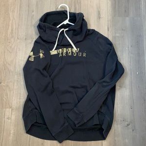 Women’s under armour sweatshirt